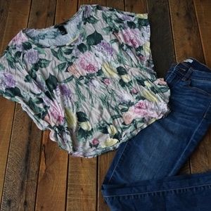 H&M floral top flowing sleeves small